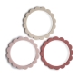 Preview: Beißring Blumen Armband 3-Pack (Rose/Blush/Shifting Sand) | Mushie