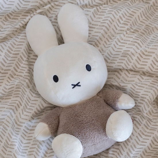 Kuscheltier Hase Fluffy 35 cm, taupe | Miffy x Tiamo