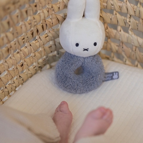 Rassel-Greifling Hase Fluffy blau | Miffy x Tiamo