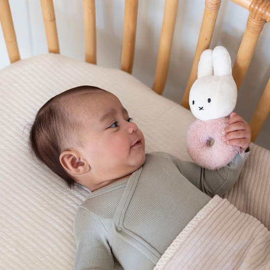 Rassel-Greifling Hase Fluffy pink | Miffy x Tiamo