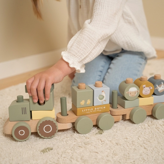 Holzzug Traktor Little Farm | Little Dutch